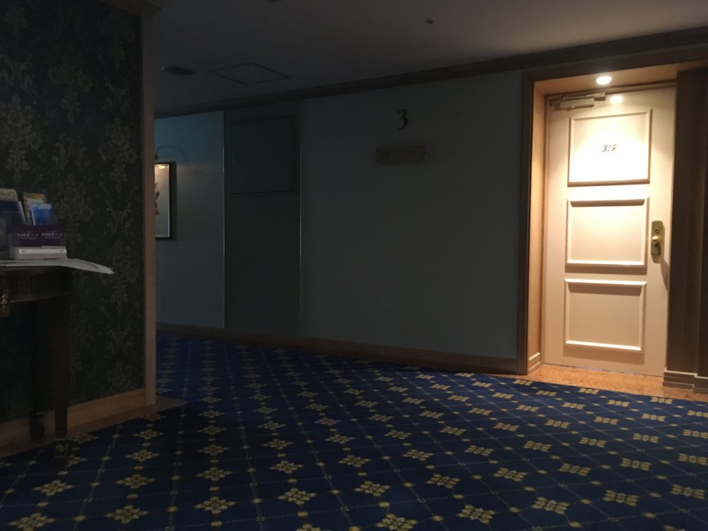 鎌倉パークホテルのエレベーターホール